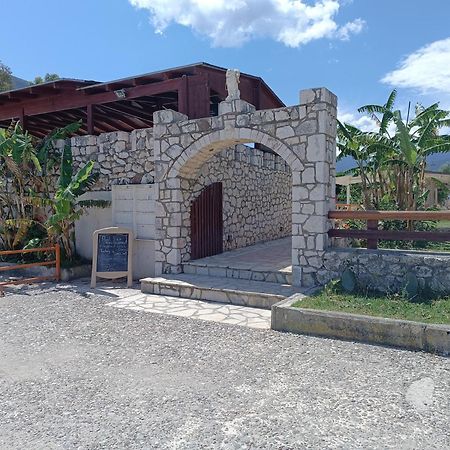 סאמי Camping Karavomilos מראה חיצוני תמונה