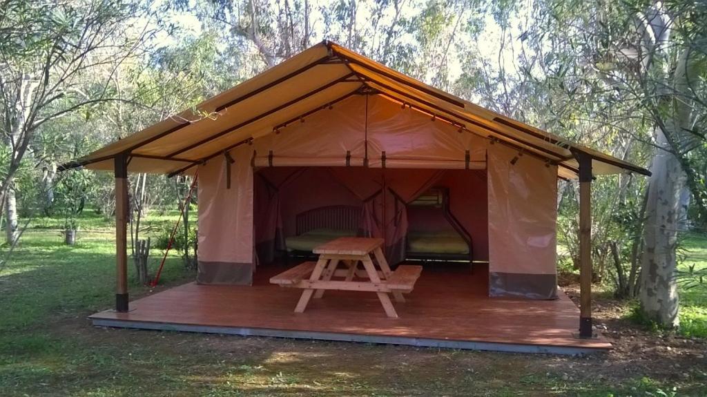 סאמי Camping Karavomilos מראה חיצוני תמונה