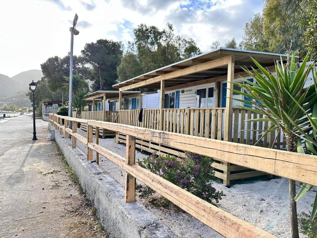 סאמי Camping Karavomilos מראה חיצוני תמונה