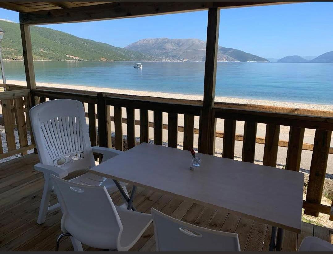 סאמי Camping Karavomilos מראה חיצוני תמונה