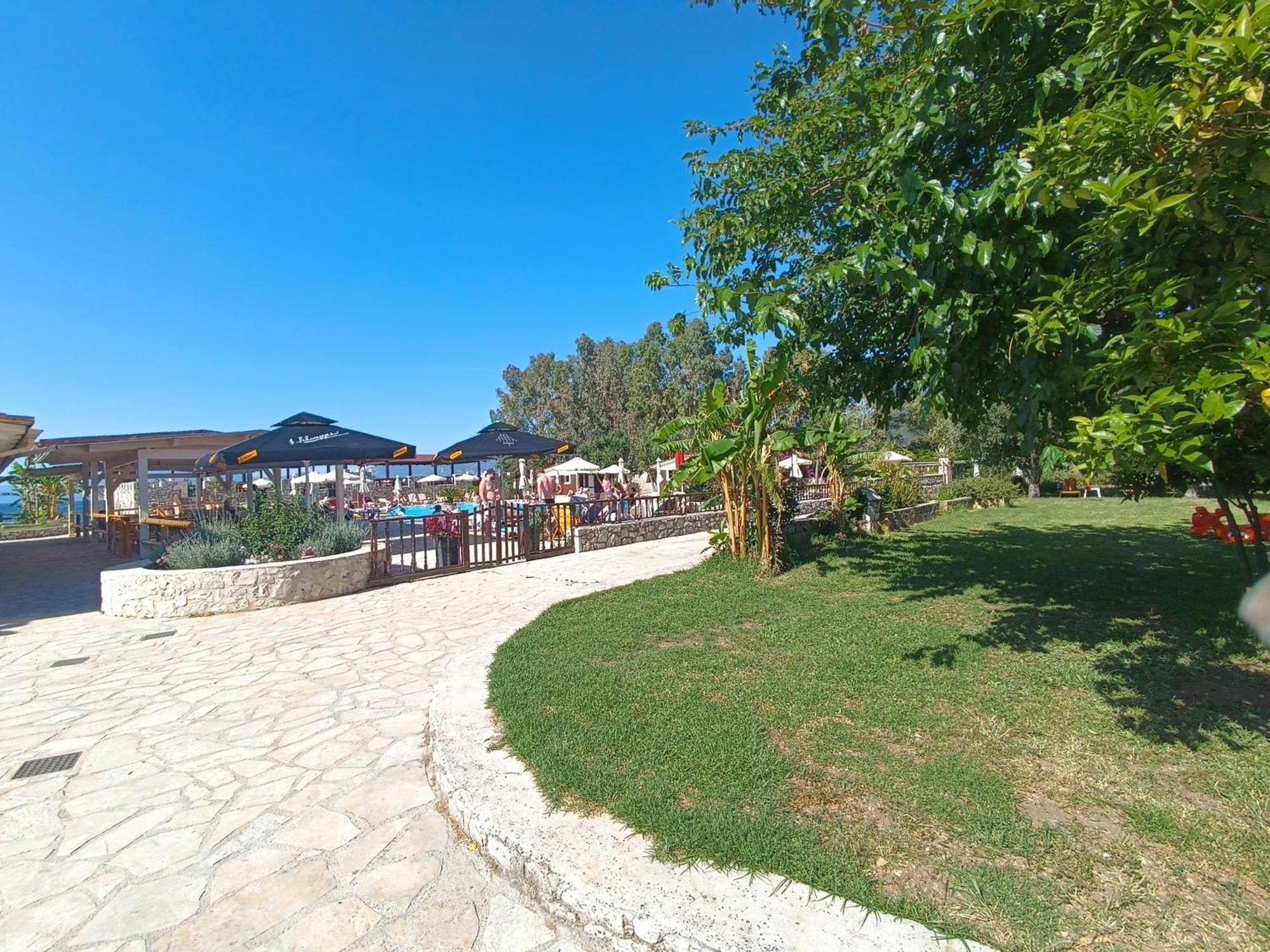 סאמי Camping Karavomilos מראה חיצוני תמונה